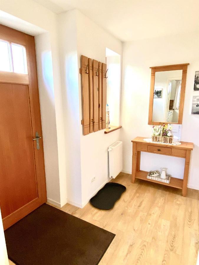 Oltmanns Ferienhaus Bummert Am Hafen 글레트지일 외부 사진